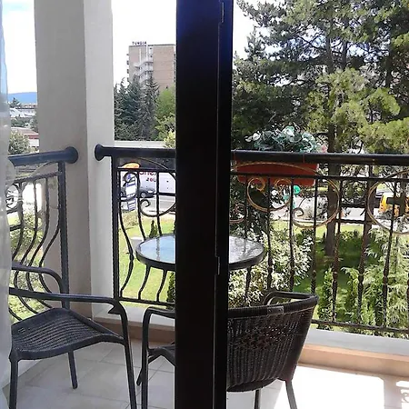 Harmony Palace Apartcomplex شقة فندقية