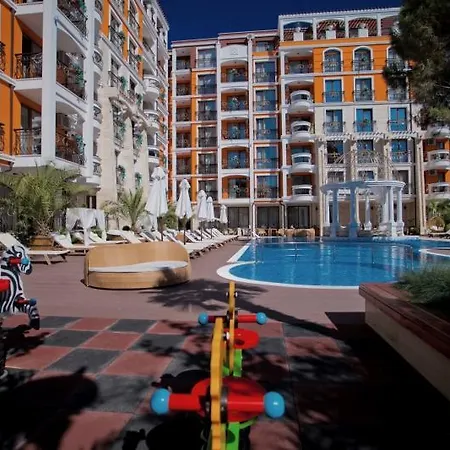 شقة فندقية Harmony Palace Apartcomplex ساني بيتش
